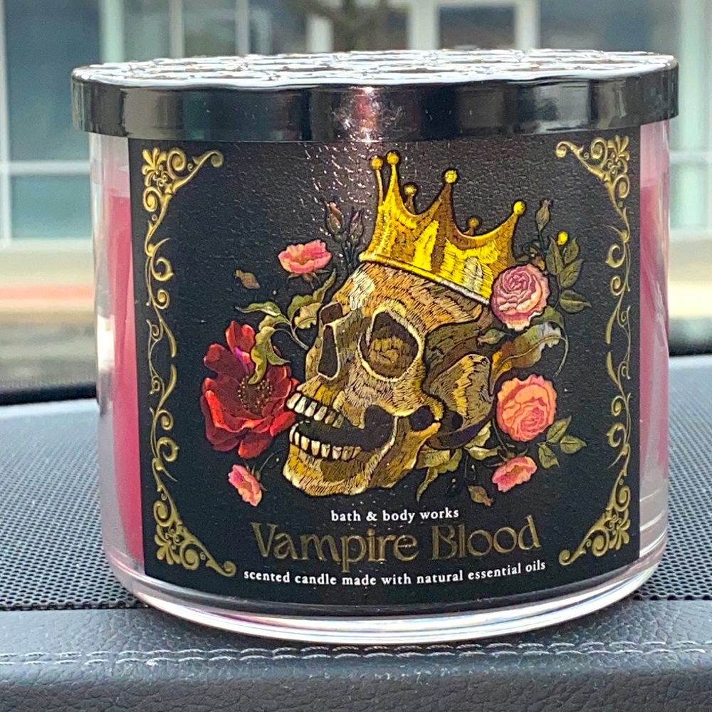 VAMPIRE BLOOD 3 WICK CANDLE BBW